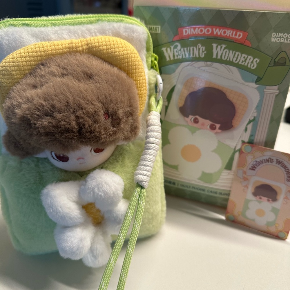 Dimoo World Weaving Wonders Blind Box- Opened; Floating Gardner… New/Open Box